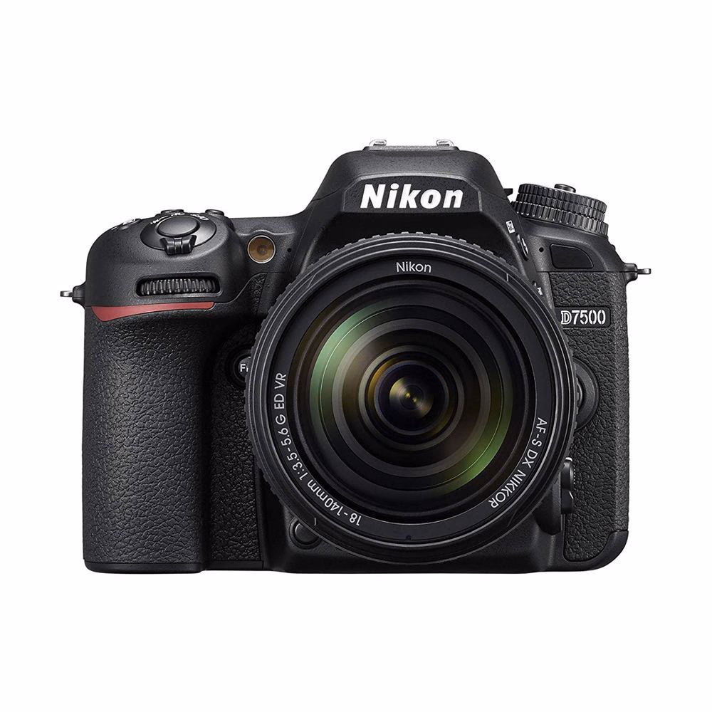 Nikon D7500 with AF-S DX 18-140mm f/3.5-5.6G ED VR